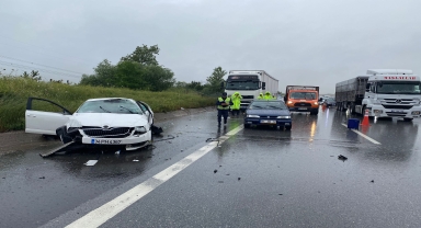 Bolu'da takla atan otomobilden fırlayan kız çocuğu hayatını kaybetti