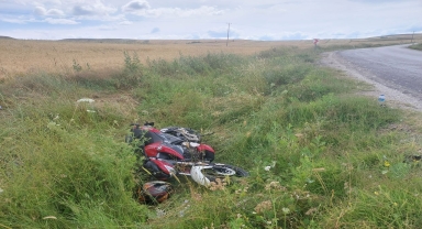 Çorum'da devrilen motosikletin sürücüsü yaralandı