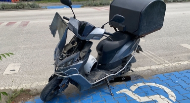 Düzce'de minibüs ile çarpışan motosikletin sürücüsü yaralandı