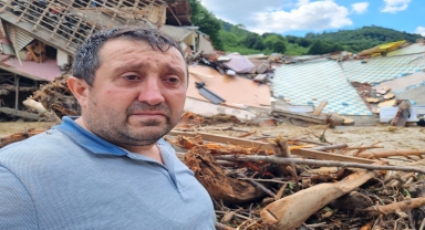 Düzce'de sel uyarısını dikkate alan iki aile, enkazda kalmaktan kurtuldu
