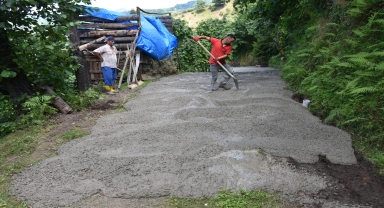 Espiye Belediyesi yol çalışmalarını sürdürüyor