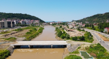 Giresun'da hastane ve stadyuma ulaşımı kolaylaştıracak köprünün yapımı tamamlandı