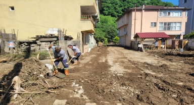 Giresun'da şiddetli yağışın açtığı tahribat gideriliyor