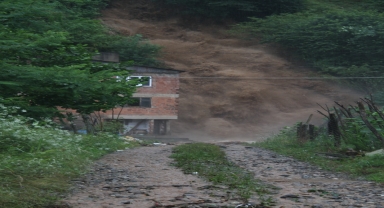 GÜNCELLEME - Giresun'da şiddetli yağış etkili oldu
