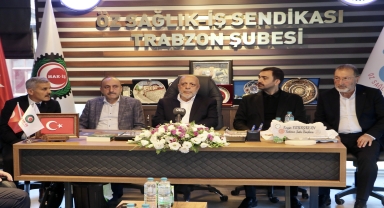 Hak-İş Genel Başkanı Arslan, Trabzon'da basın toplantısı düzenledi: