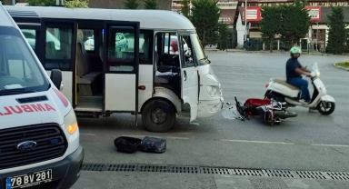 Karabük'te 3 aracın karıştığı kazada 9 kişi yaralandı