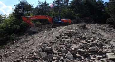 Küre Dağları'nda 500 metre kayan yol yeniden inşa ediliyor