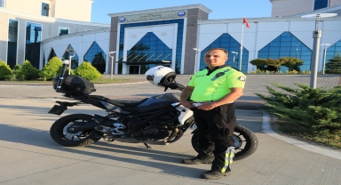 Samsun'da motosikletli gence nasihatte bulunan trafik polisi Yıldırım, o anları anlattı: