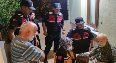 Türkeli ilçesinde kaybolan yaşlı adam jandarma ekiplerince bulundu