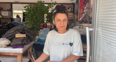 Zonguldak'taki selde iş yerinde mahsur kalan kadını eşi ve komşuları kurtardı