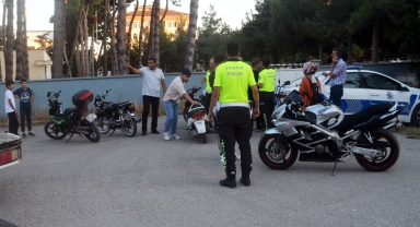 Amasya'da abartı egzoz ve motosiklet denetiminde 65 sürücüye para cezası uygulandı