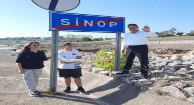 Bitlis Valiliğine atanan Ömer Karaömeroğlu, Sinop'tan uğurlandı