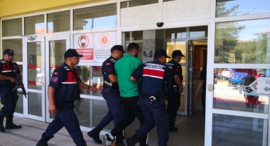Çorum'da eşini silahla öldürdüğü iddia edilen polis memuru adliyeye sevk edildi