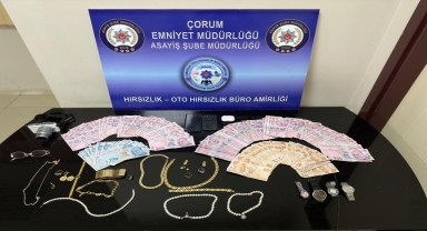 Çorum'da kapı kilitlerini kırarak hırsızlık yapan zanlı polis kovalamacasıyla yakalandı