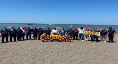 Düzce'de denizde boğulma vakalarına dikkati çekmek için tatbikat düzenlendi