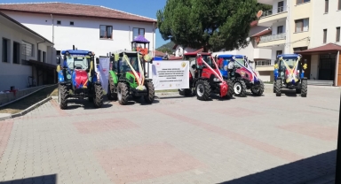 Hanönü'de orman köylülerine traktör desteği