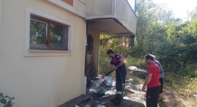 Karabük'te çıkan araç lastiği yangını söndürüldü