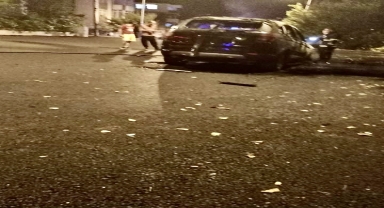 Karabük'te park halindeki cip yandı