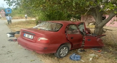 Samsun'daki trafik kazasında 2 kişi yaşamını yitirdi, 1 kişi yaralandı