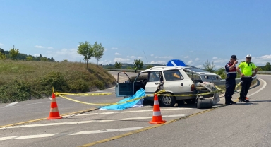 Sinop'ta refüje çarpan otomobilin sürücüsü öldü