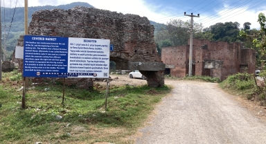 Amasra'da tarihi Bedesten'de yapılan kazılarda 1800 yıllık