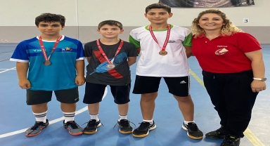 Bafra'da badminton turnuvası yapıldı