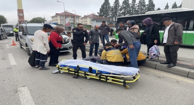 Bolu'da hafif ticari aracın çarptığı öğrenci yaralandı