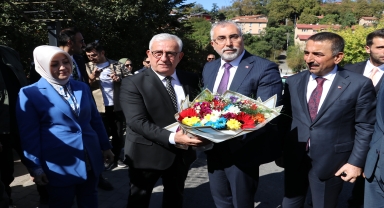 Çalışma ve Sosyal Güvenlik Bakanı Işıkhan, Zonguldak'ta ziyaretlerde bulundu