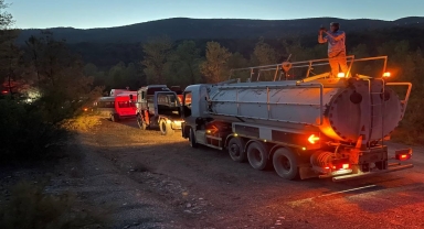 GÜNCELLEME - Karabük'te çıkan orman yangınına müdahale ediliyor