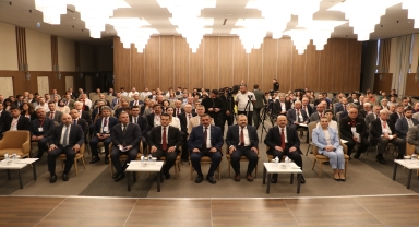 Her Yönüyle Kentsel Dönüşüm ve Akıllı Şehirler Zirvesi, Kastamonu'da yapıldı
