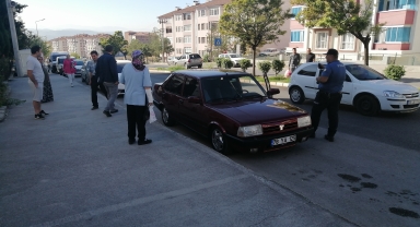 Karabük'te park halindeki otomobile kurşun isabet etti