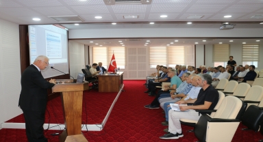 Of Kaymakamı Demirer, okul idarecileri ile bir araya geldi