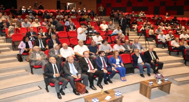 Prof. Dr. Naci Görür, Karabük'te deprem konferansına katıldı