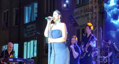Sanatçı Zara, İskilip'te konser verdi