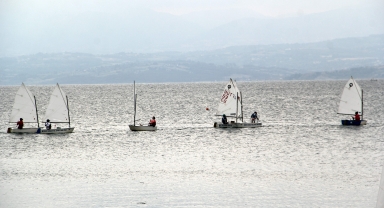Sinop'ta yelken sporuyla ilgilenenlerin sayısı artıyor