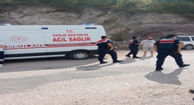 Tokat'ta devrilen traktördeki kişi öldü