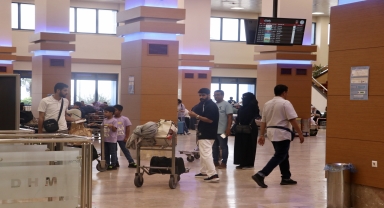 Trabzon'da arıza nedeniyle iniş yapan uçağın yolcuları ülkelerine gönderildi