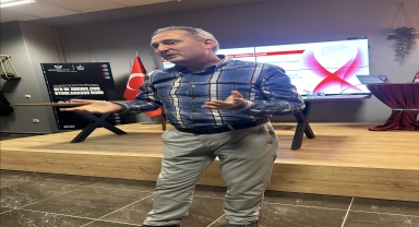 Trabzon'da gazetecilere futbol oyun kurallarına yönelik seminer verildi