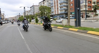 Trabzon'da motosiklet tutkunları gaziler için kenti turladı