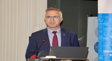 Türkiye Adalet Akademisi Başkanı Özdemir, Trabzon'da konuştu: