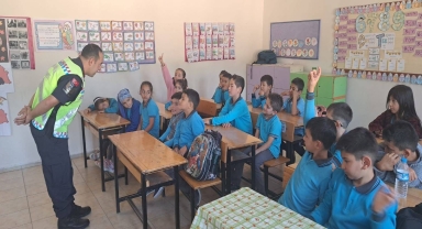 Amasya'da jandarmadan 102 öğrenciye trafik eğitimi