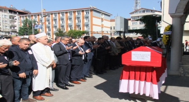 Bilecik'te kalp krizi sonucu hayatını kaybeden polis memuru Zonguldak'ta defnedildi