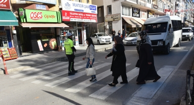 Boyabat'ta yaya önceliği uygulaması yapıldı