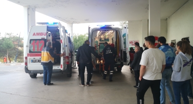 Çorum'da kaza yapan servisteki 13 öğrenci tedbir amaçlı hastaneye kaldırıldı