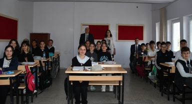 Gümüşhacıköy Kaymakamı Büyükkaymakcı'dan okul ziyareti