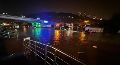 GÜNCELLEME - Samsun'da şiddetli yağış etkili oluyor