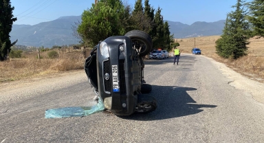 Karabük'te devrilen cipteki 2 kişi yaralandı