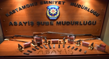 Kastamonu'da ruhsatsız 6 tabanca ve 3 av tüfeğiyle yakalanan zanlı tutuklandı