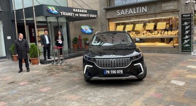 KTSO, Türkiye'nin otomobili Togg'u teslim aldı