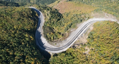 Küre Dağları'na sonbaharın renkleri hakim oldu